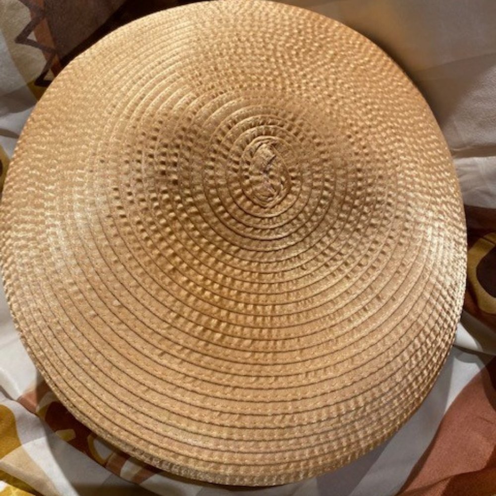 VTG LILY and TAYLOR Couture New York Paris HAT - Picture 5 of 10